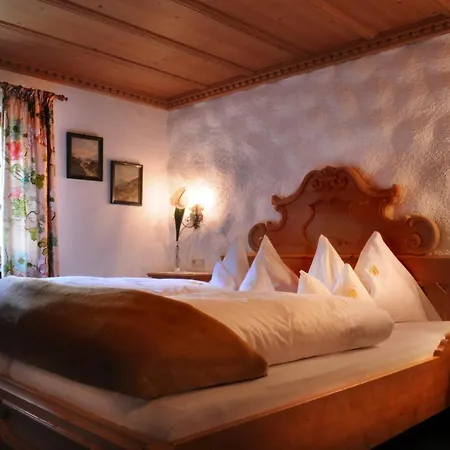 Chalet Brunnenhof * Sankt Anton am Arlberg